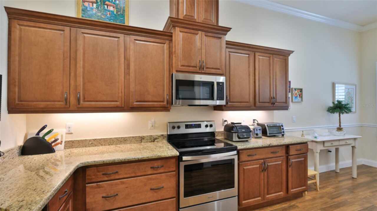 Listing Photo 14