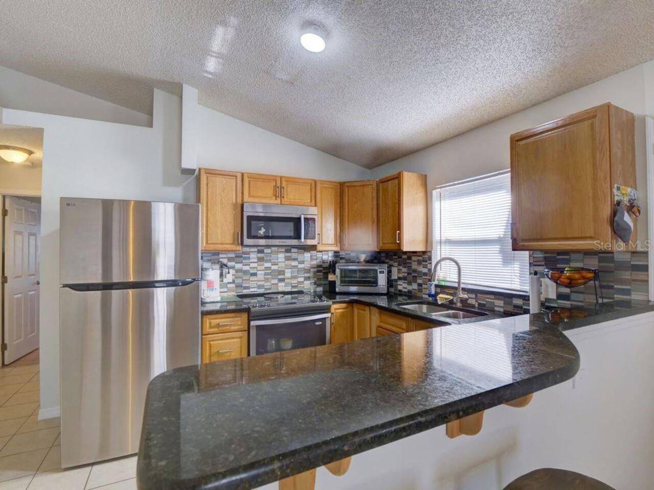 Listing Photo 7