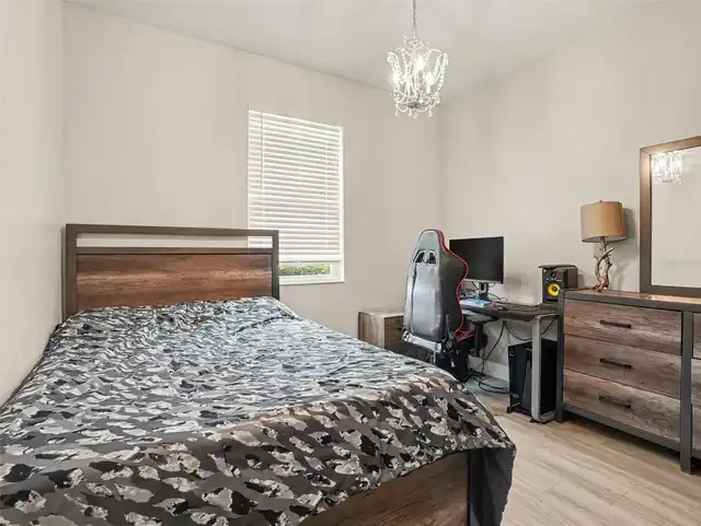 Listing Photo 22