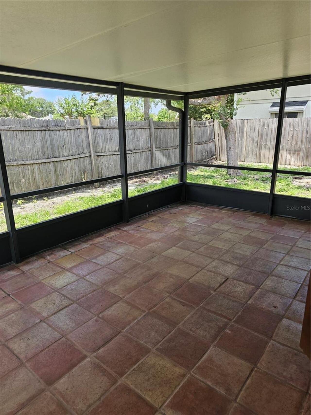 Listing Photo 10