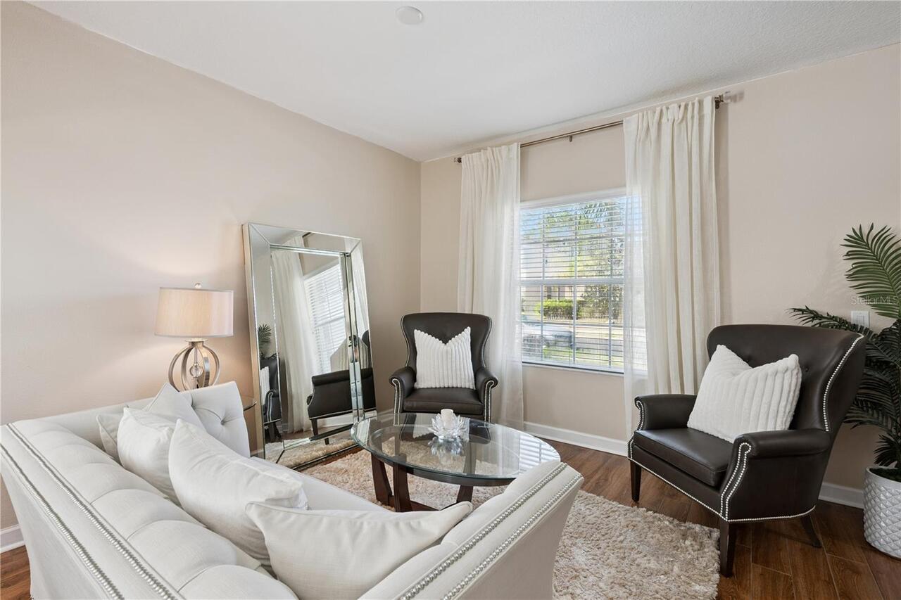 Listing Photo 8