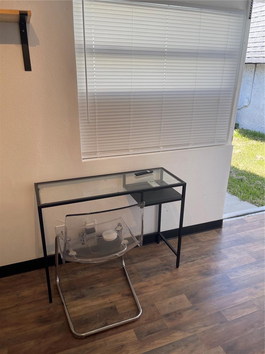 Listing Photo 10