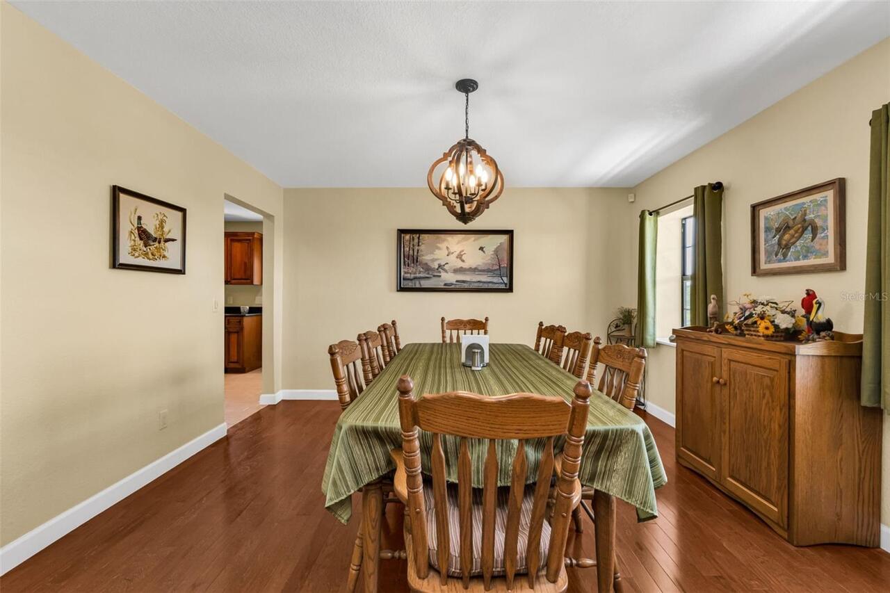 Listing Photo 10