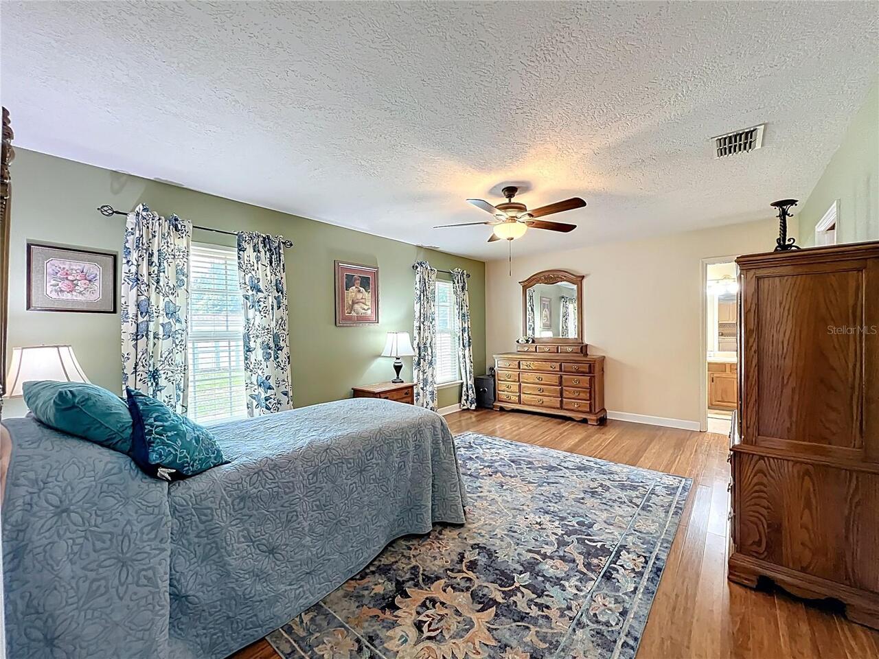 Listing Photo 32