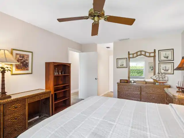 Listing Photo 15