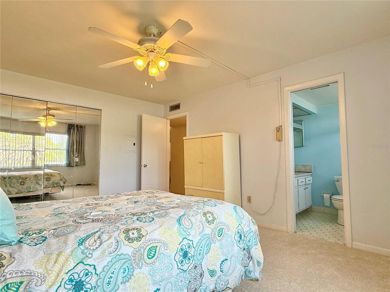 Listing Photo 12