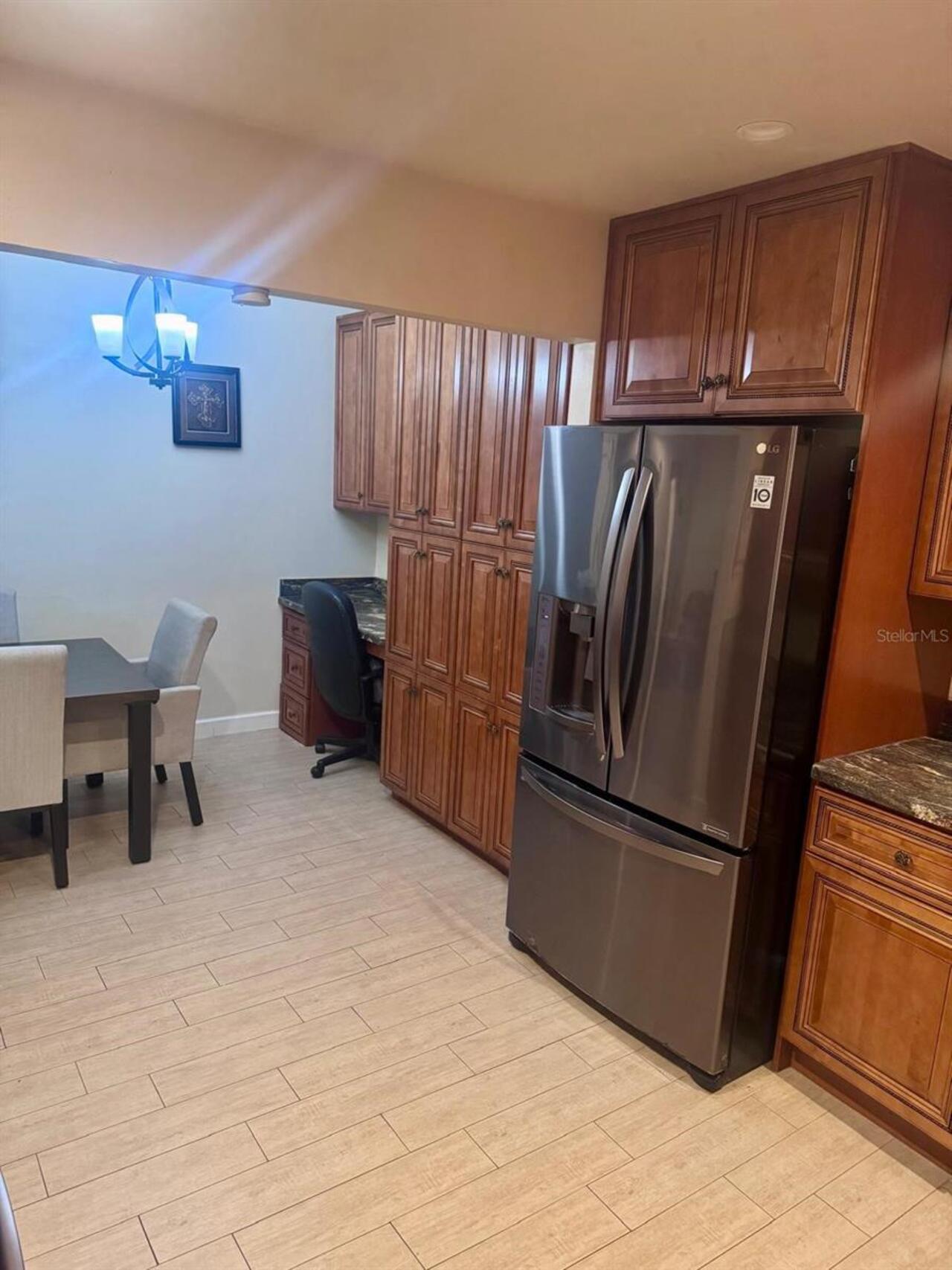 Listing Photo 10
