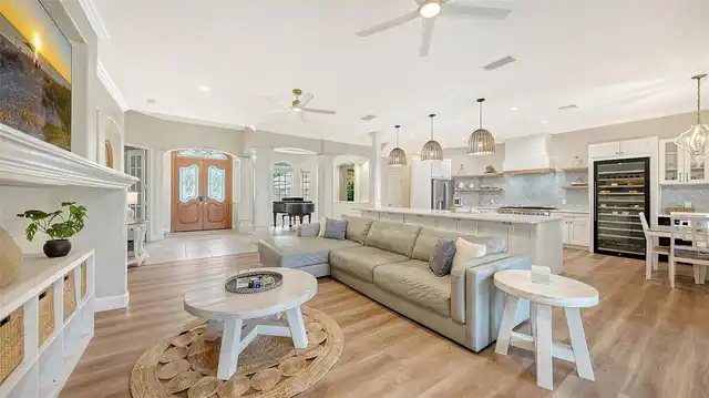 Listing Photo 16