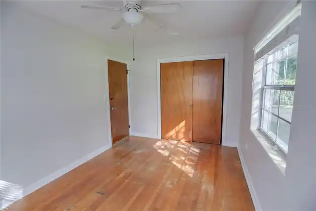 Listing Photo 8