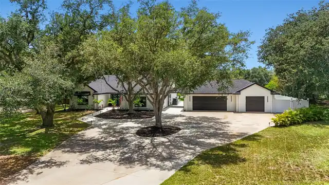 Listing Photo 19