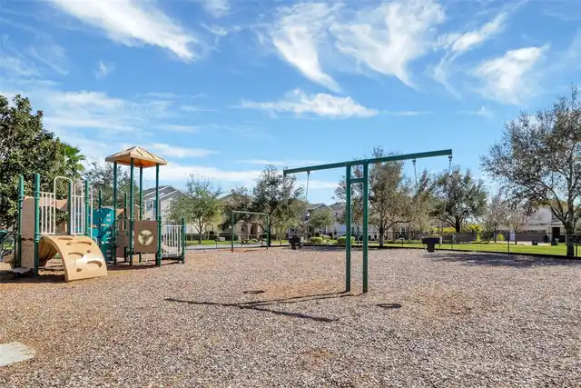 Listing Photo 32