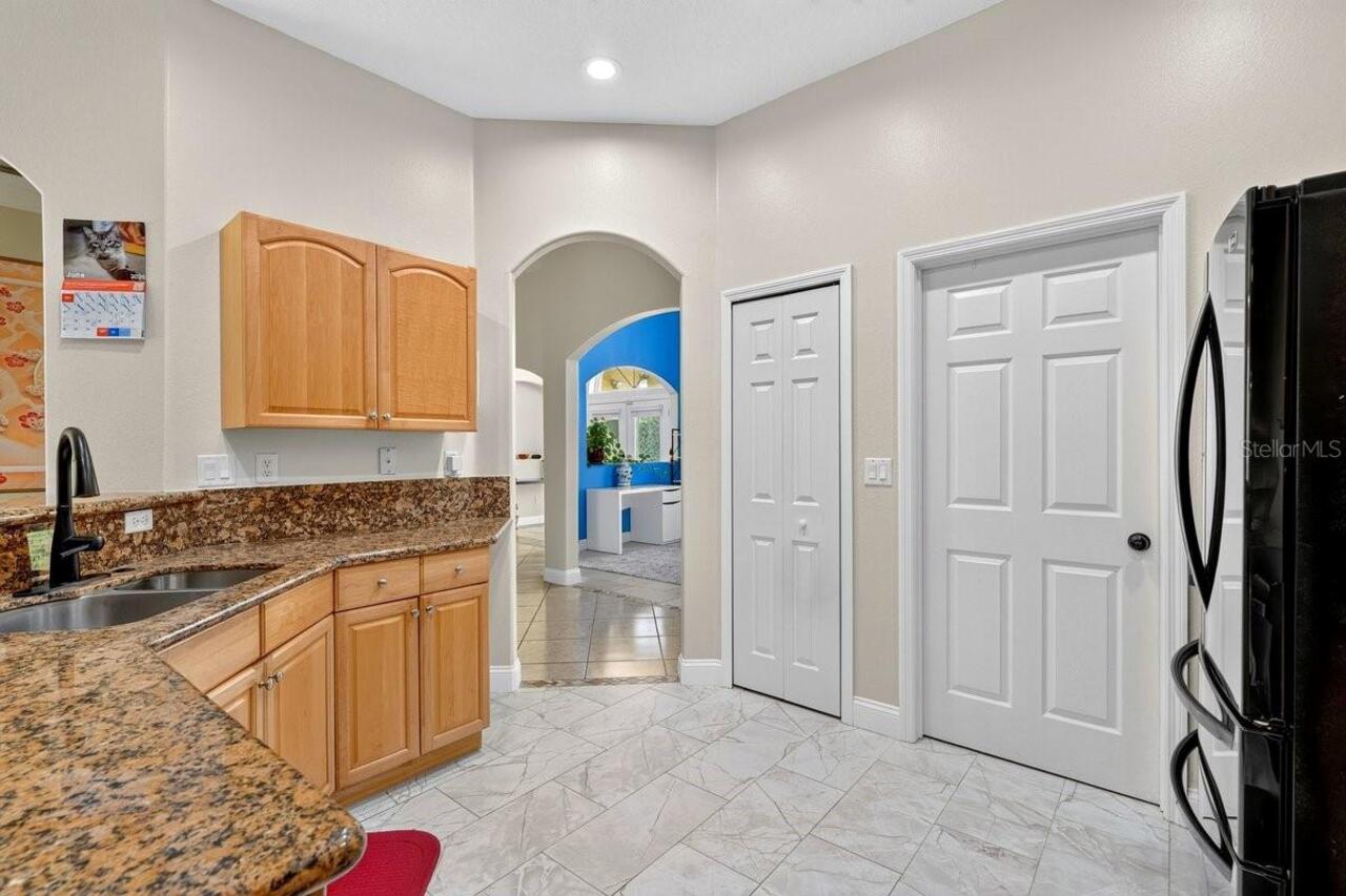 Listing Photo 16