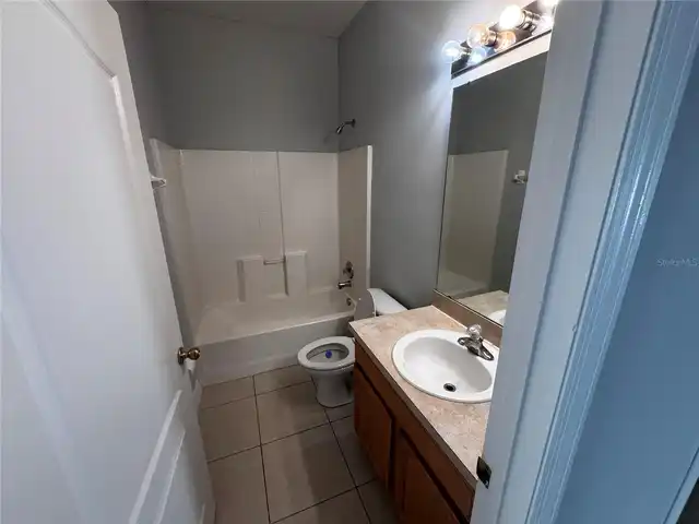 Listing Photo 10