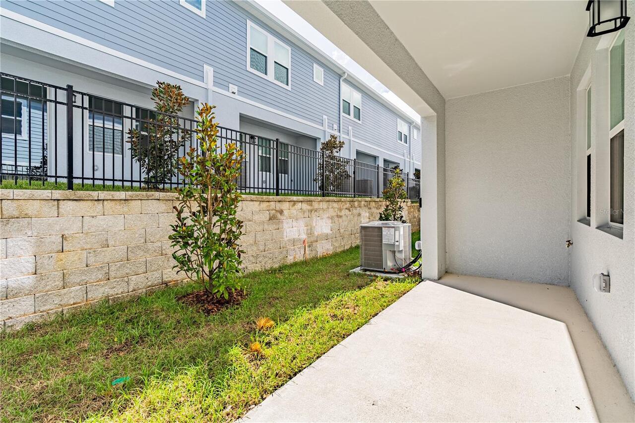 Listing Photo 8