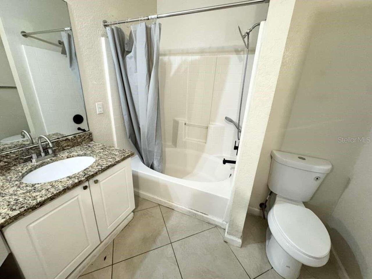 Listing Photo 8