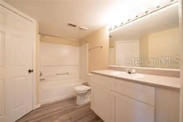 Listing Photo 23