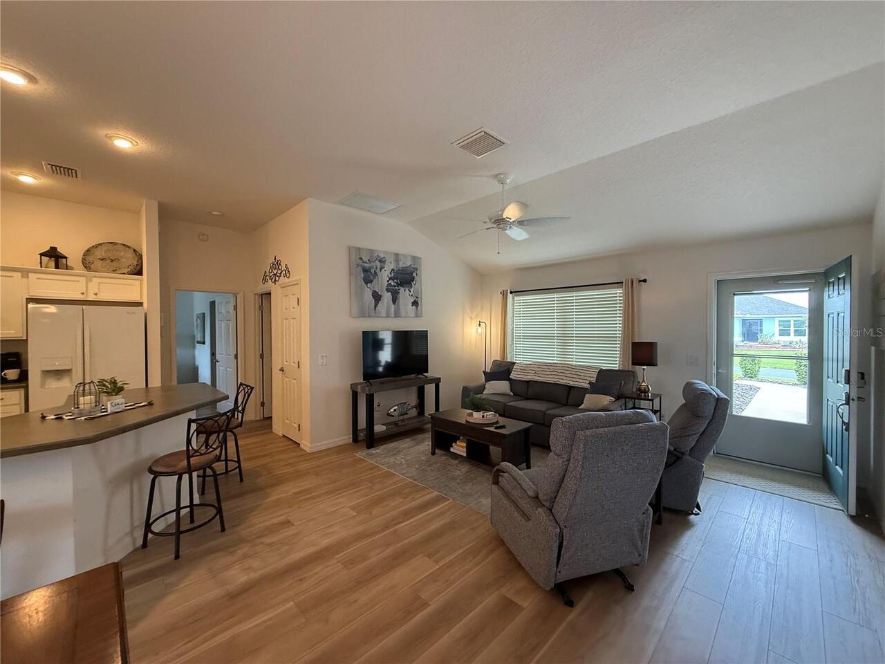 Listing Photo 7