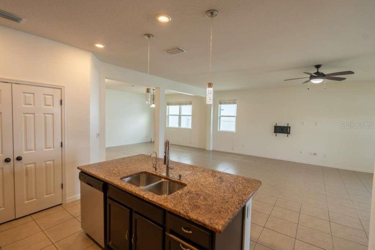Listing Photo 9