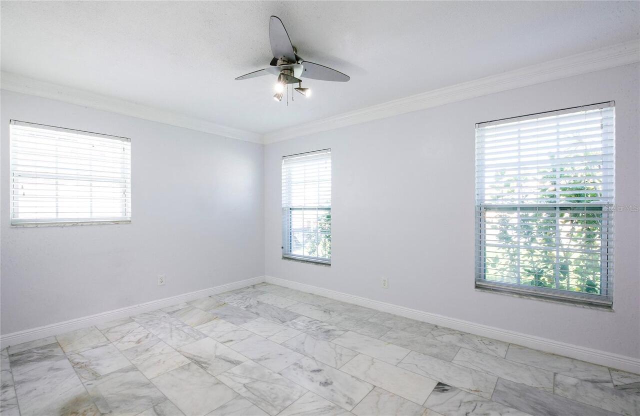 Listing Photo 33