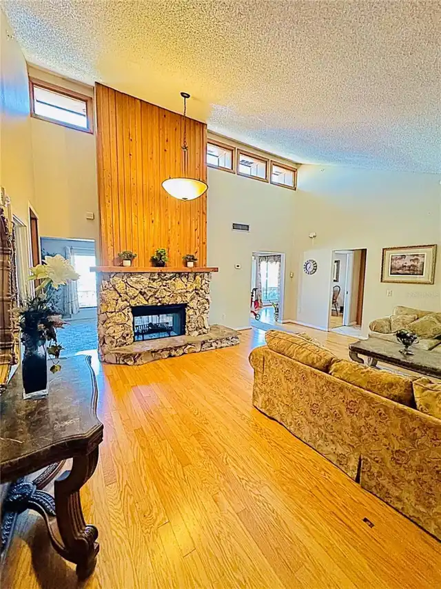 Listing Photo 23