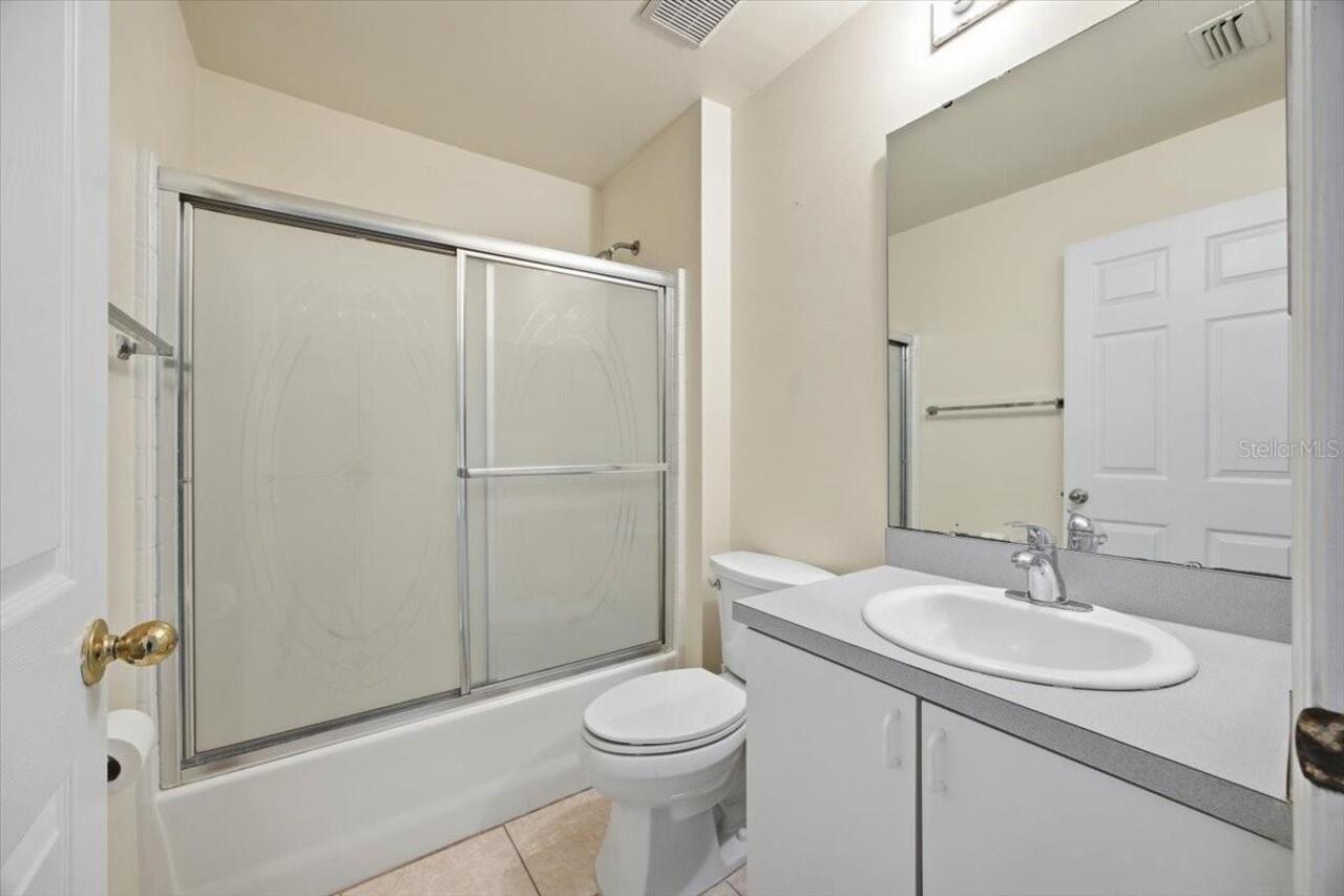 Listing Photo 9