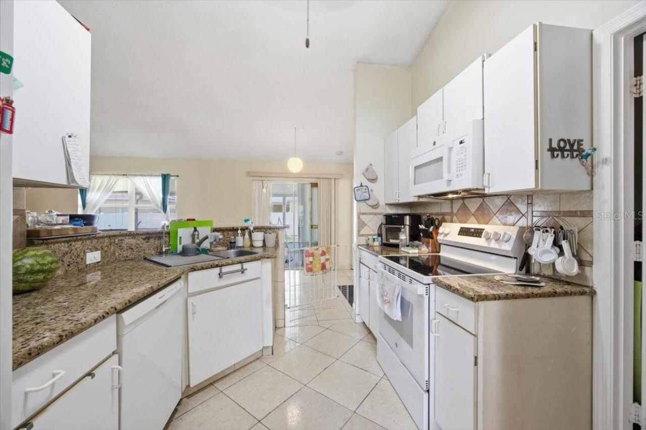 Listing Photo 16
