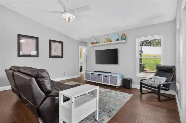 Listing Photo 28