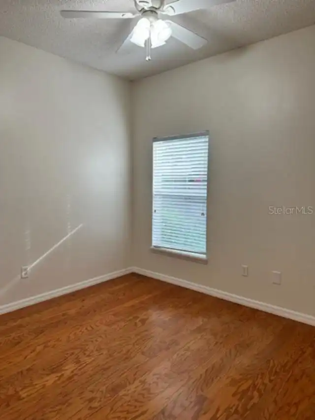 Listing Photo 9