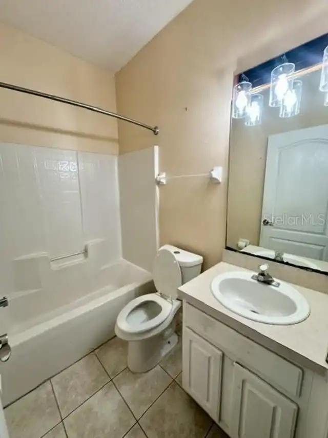 Listing Photo 10