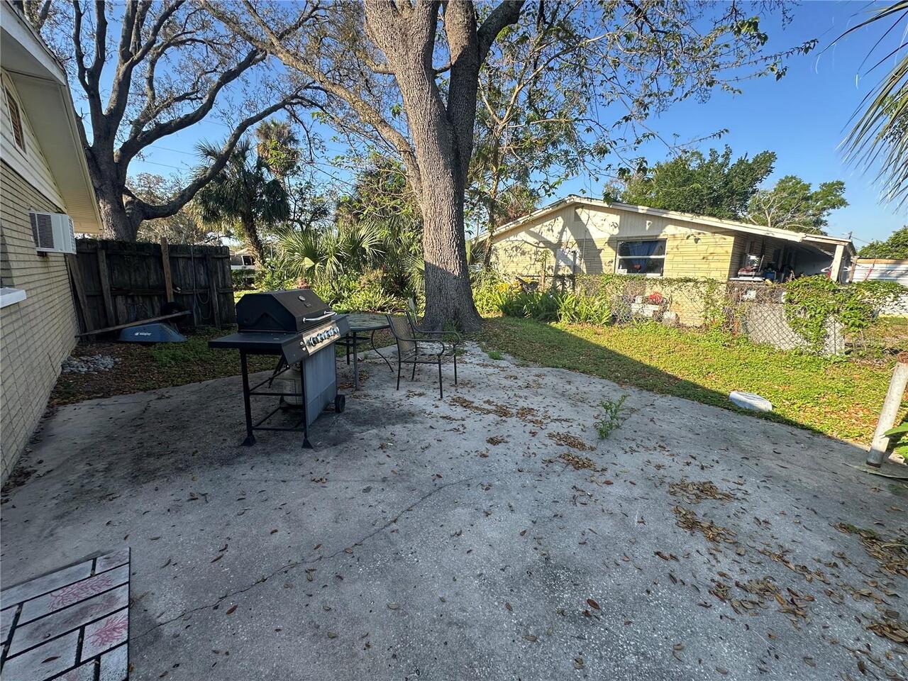 Listing Photo 9