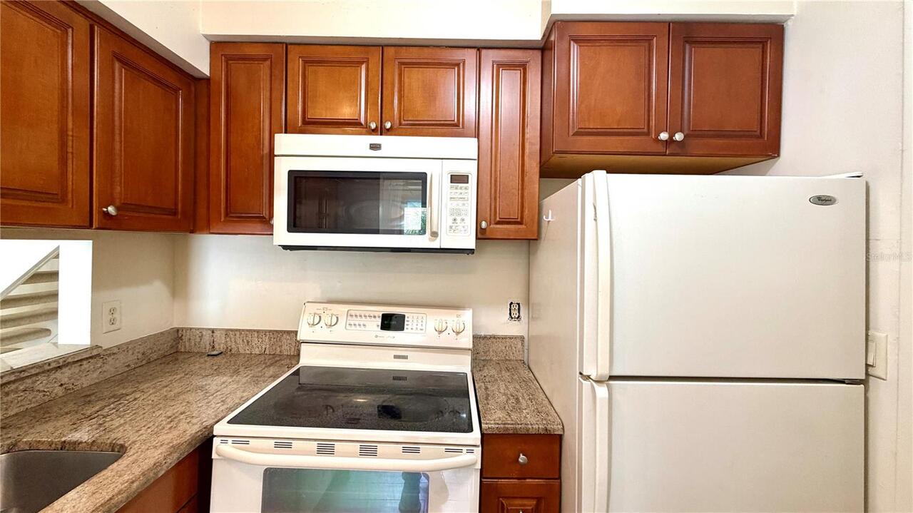 Listing Photo 9