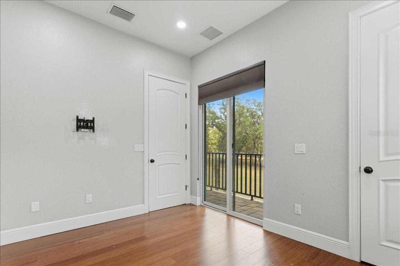 Listing Photo 43