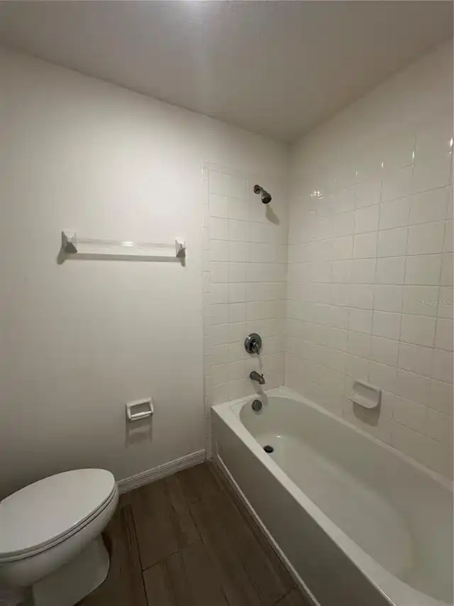 Listing Photo 14