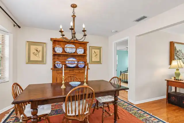 Listing Photo 8