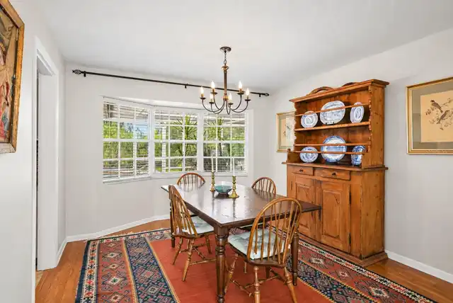 Listing Photo 9