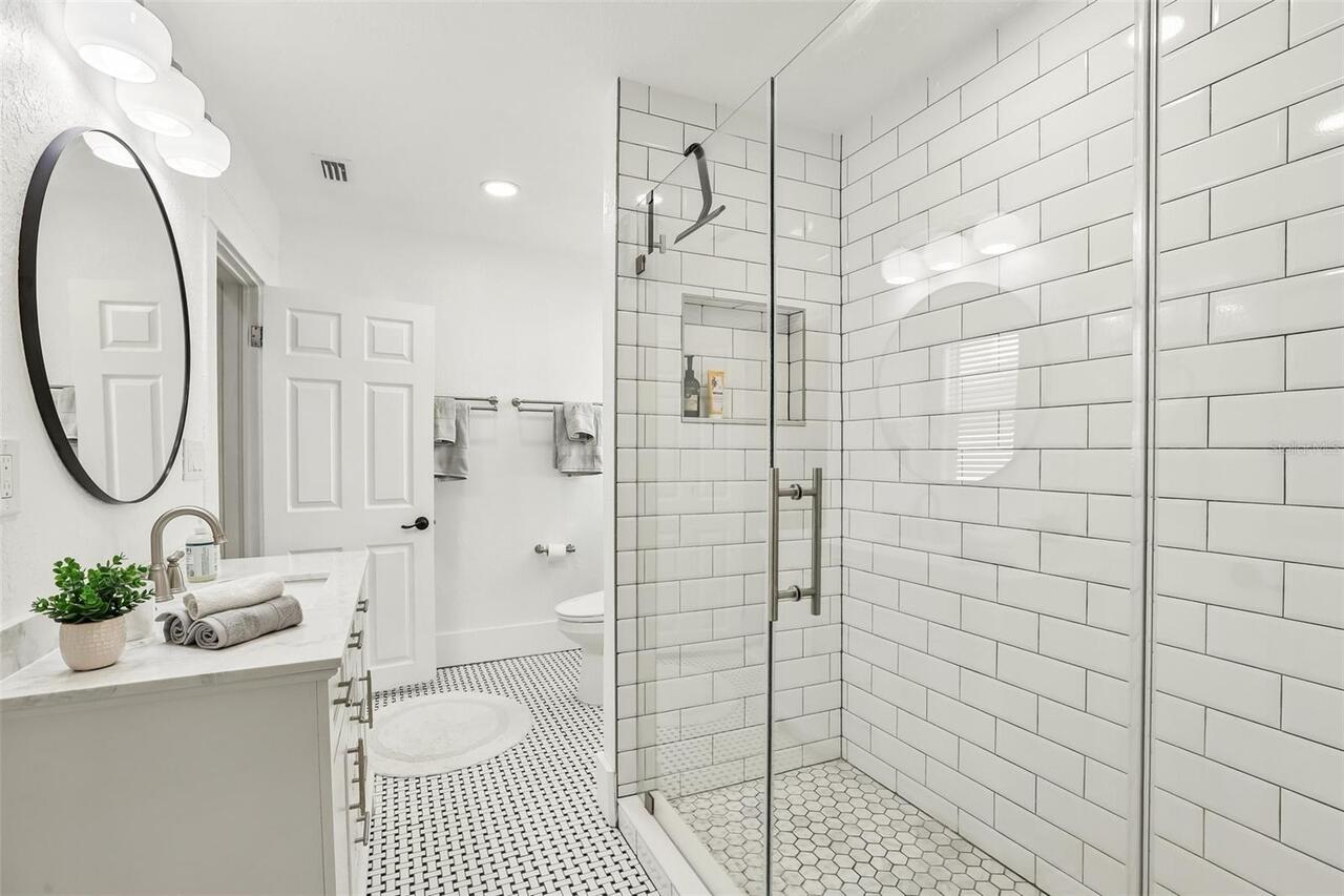Listing Photo 24
