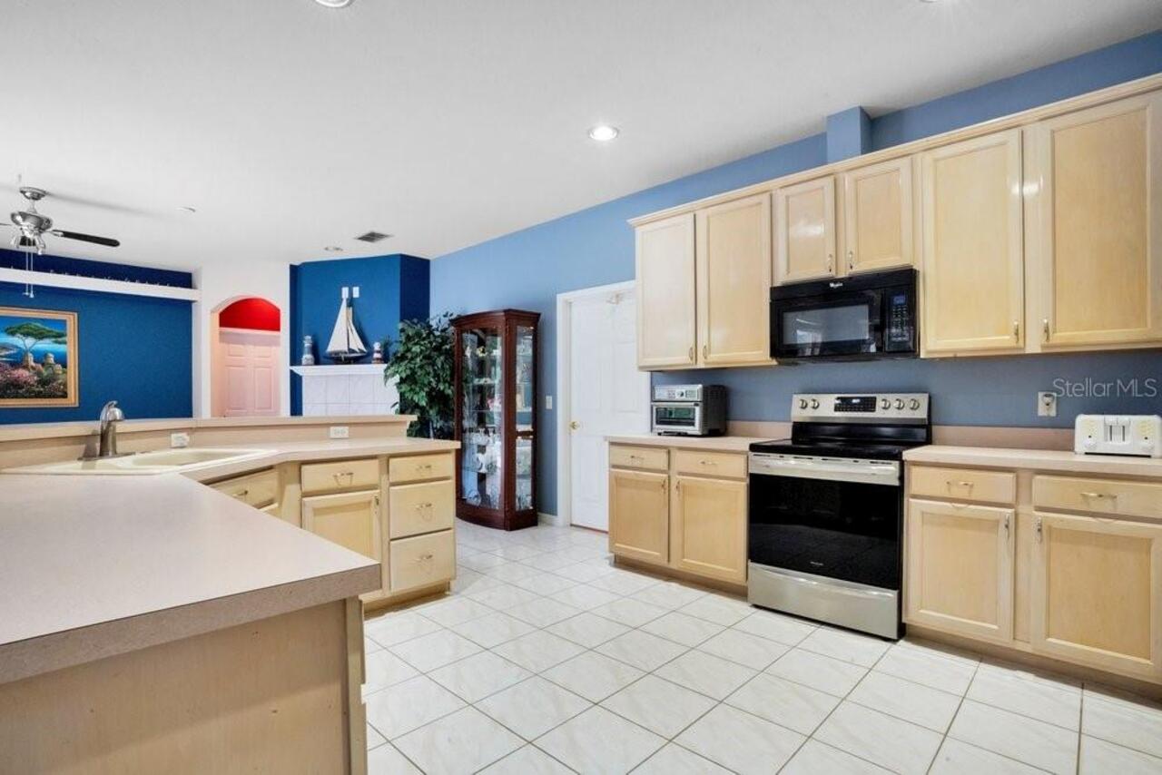 Listing Photo 9