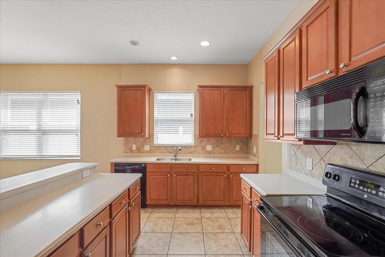 Listing Photo 8