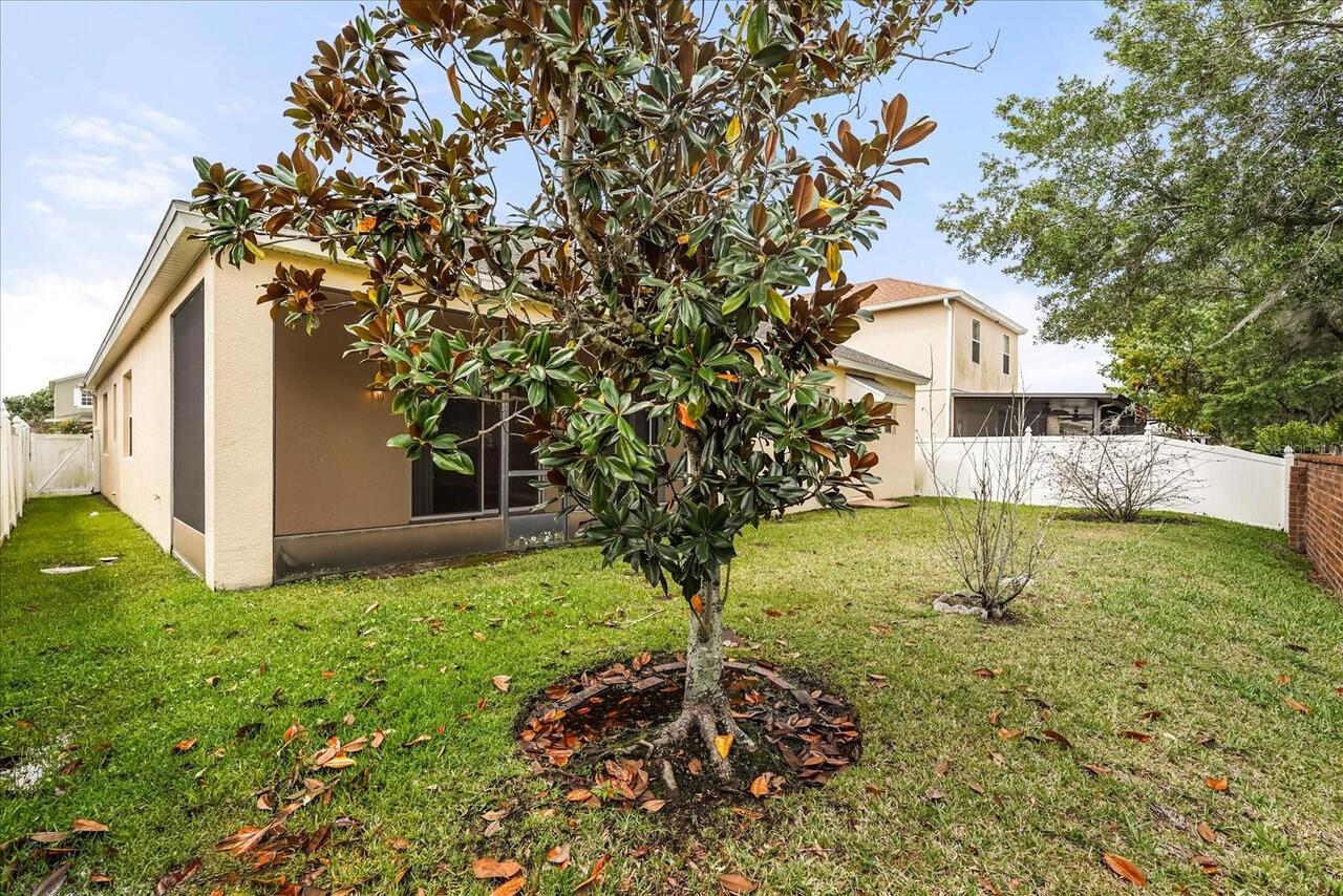 Listing Photo 17