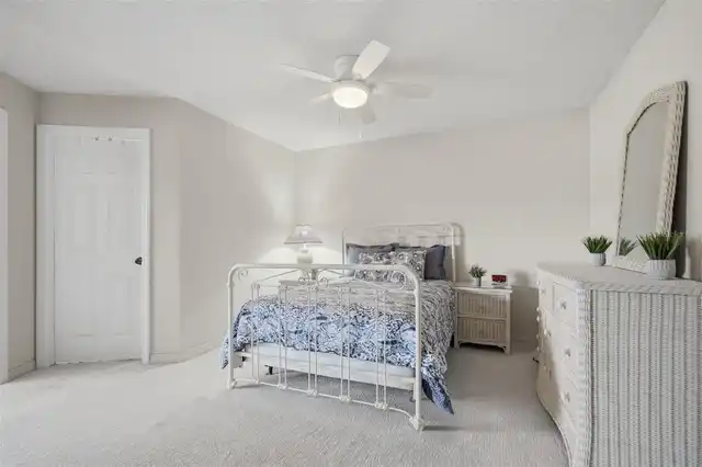 Listing Photo 15