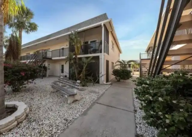 Listing Photo 11