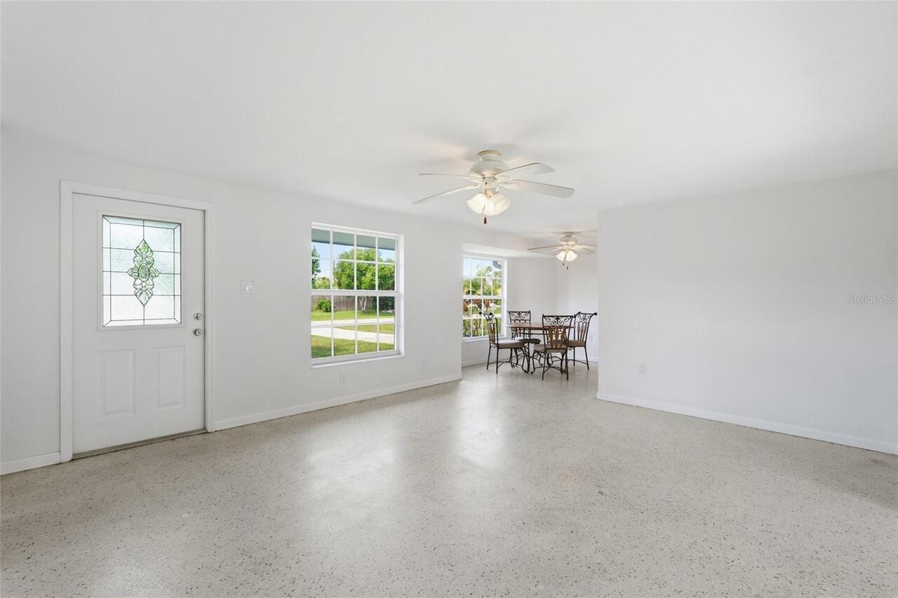 Listing Photo 7