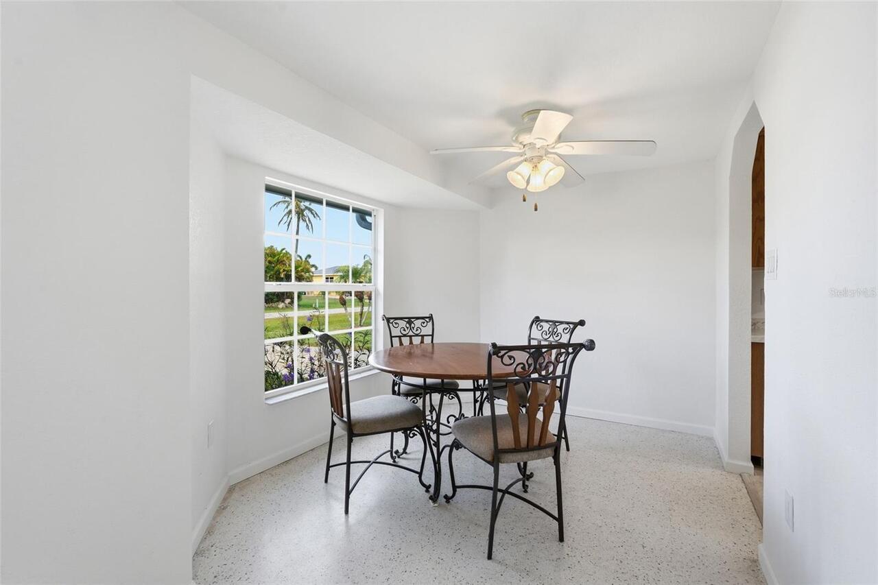 Listing Photo 8