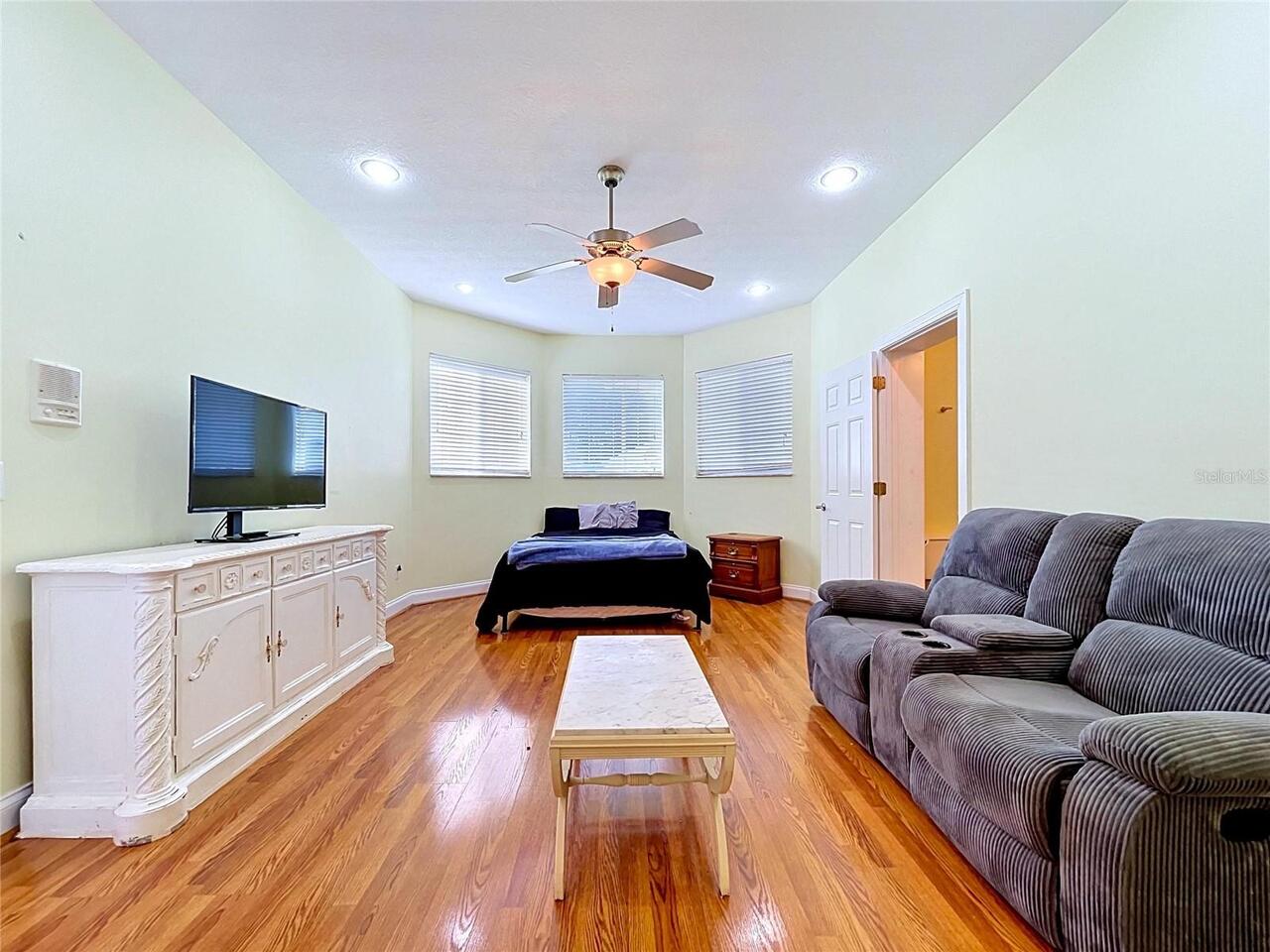 Listing Photo 25