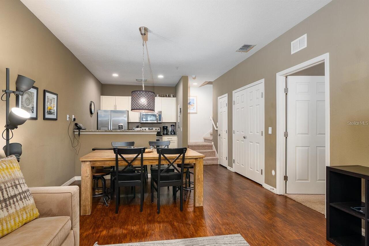 Listing Photo 8