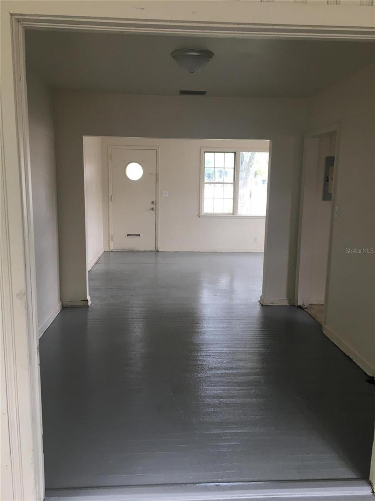 Listing Photo 10