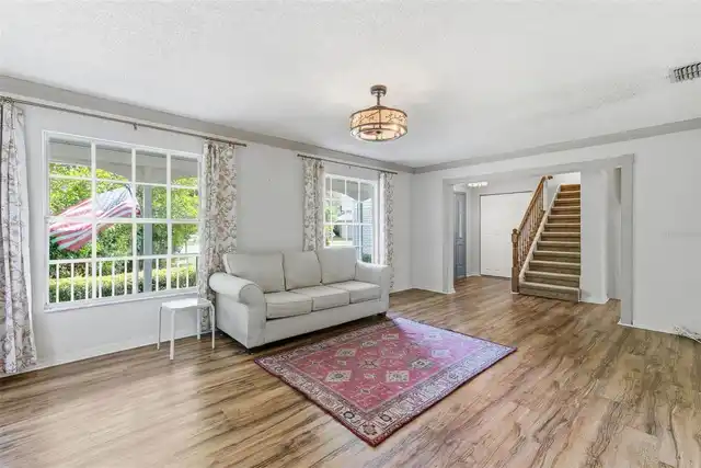 Listing Photo 6