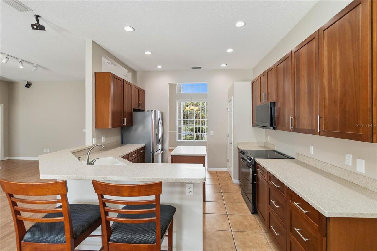 Listing Photo 12