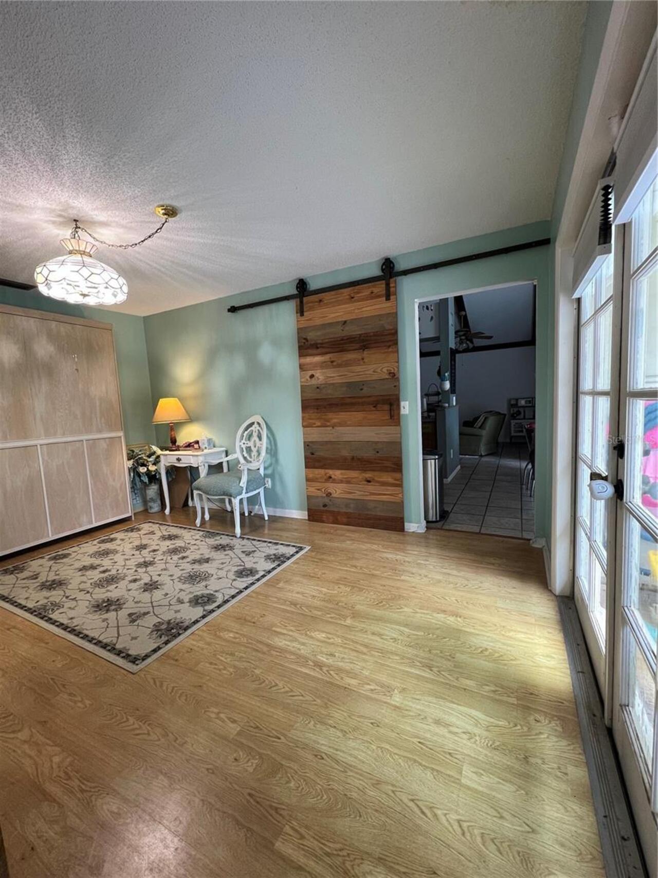 Listing Photo 15