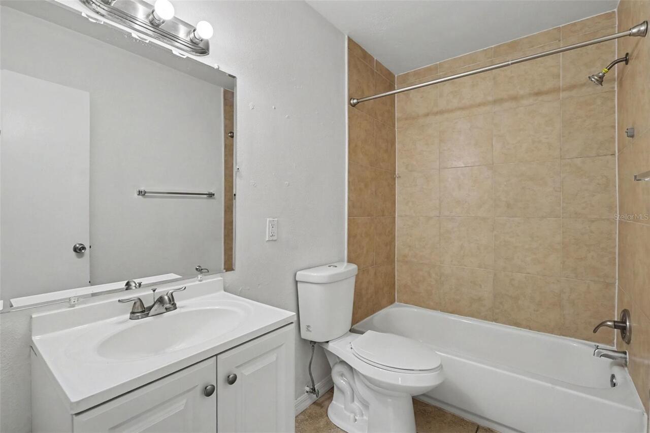 Listing Photo 9